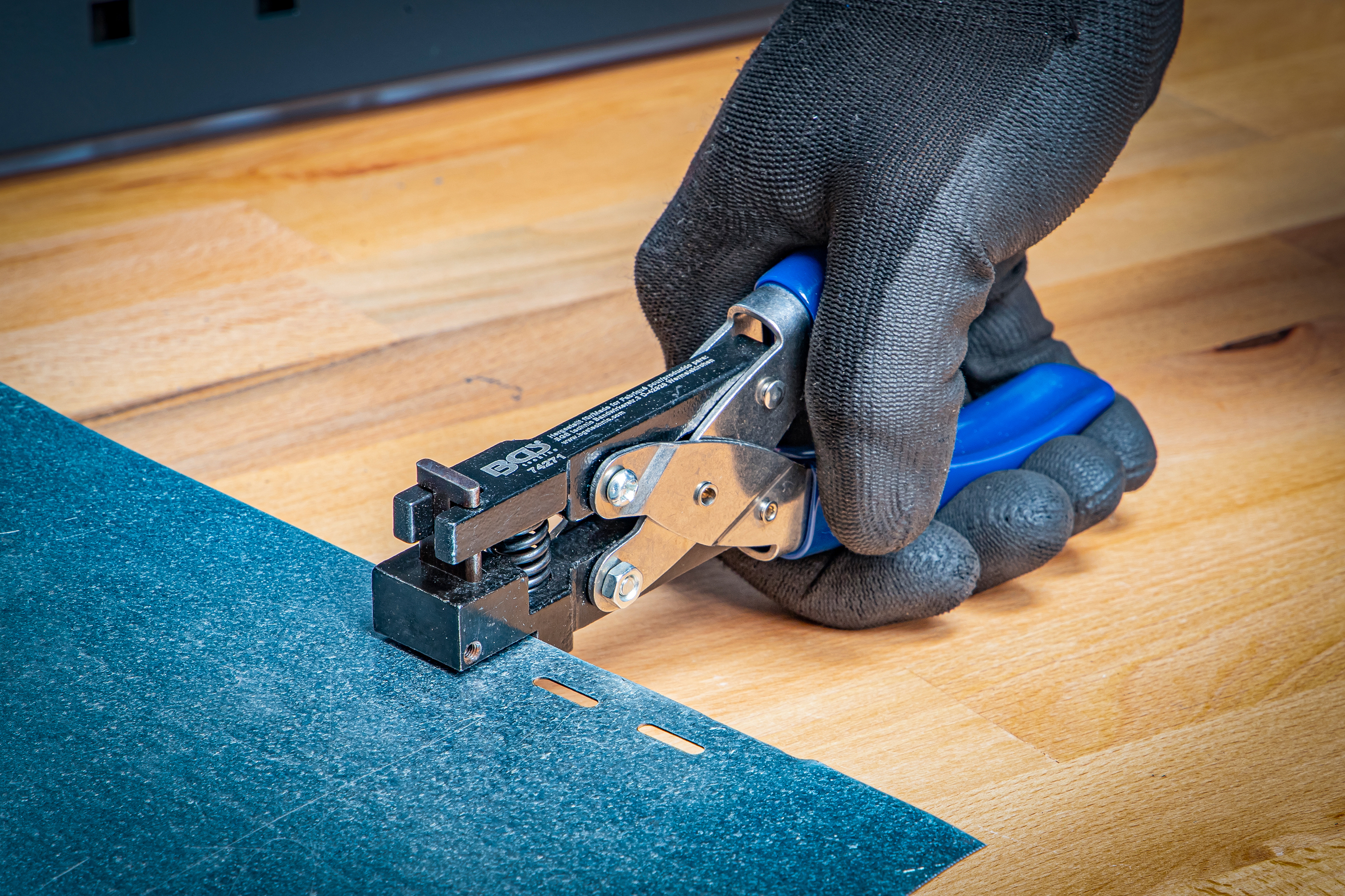 BGS Langloch-Stanzzange | 13 x 3 mm