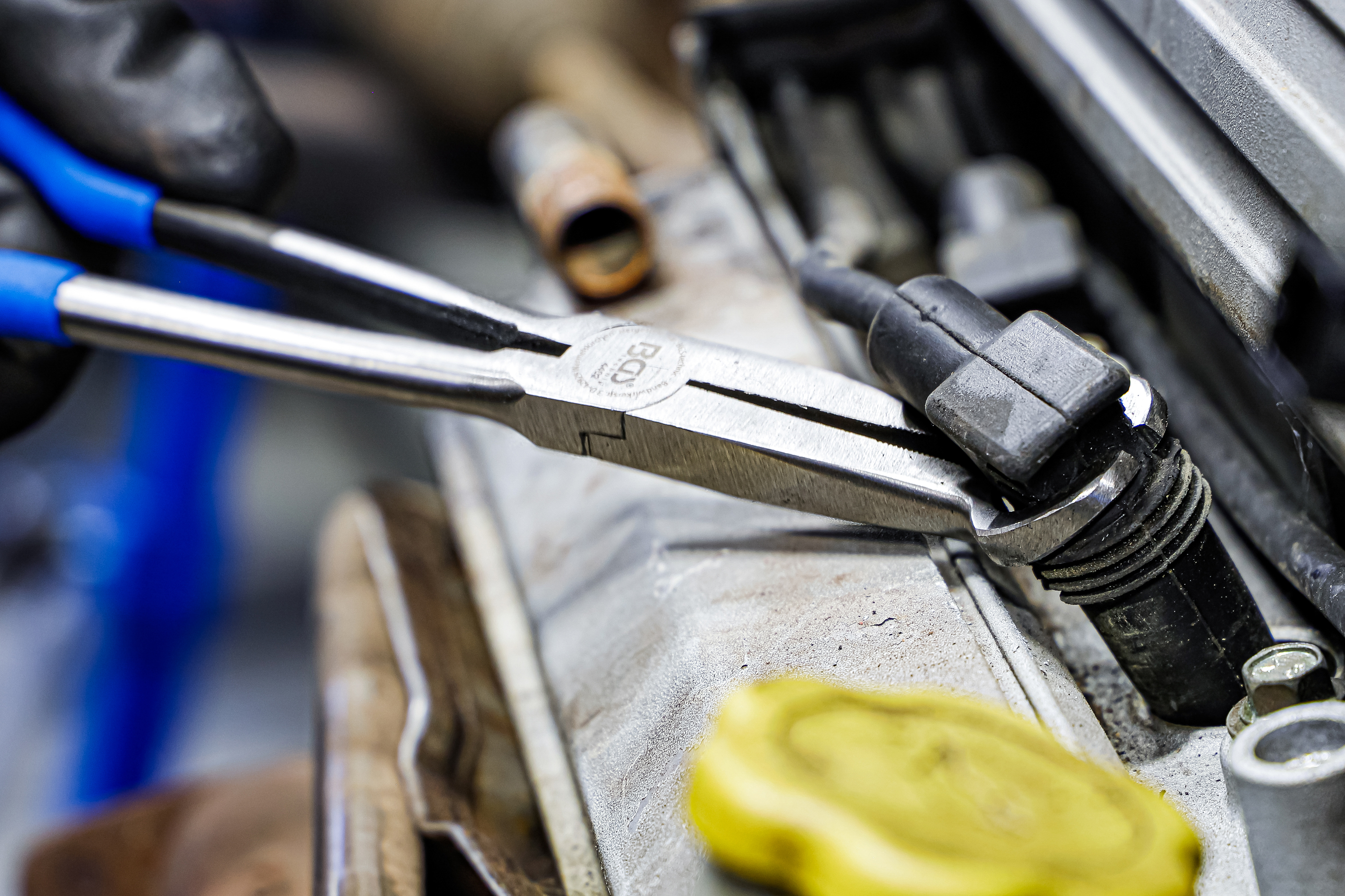 BGS Langbeck- / Flach- und Zündkerzen-Stecker-Zangen-Satz | extra lang | 9-tlg.