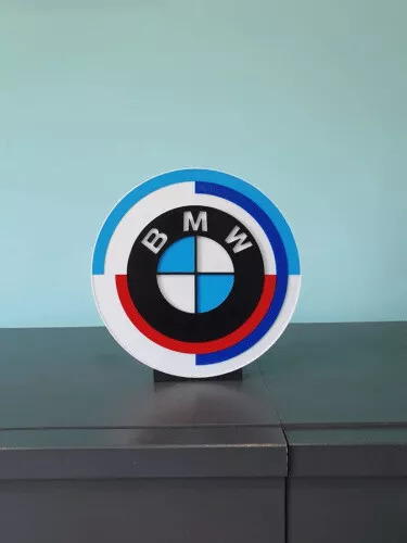 BMW 2022 Logo Lampe 50 jähriges Jubiläum von BMW BMW Performance Autolampe Tisch