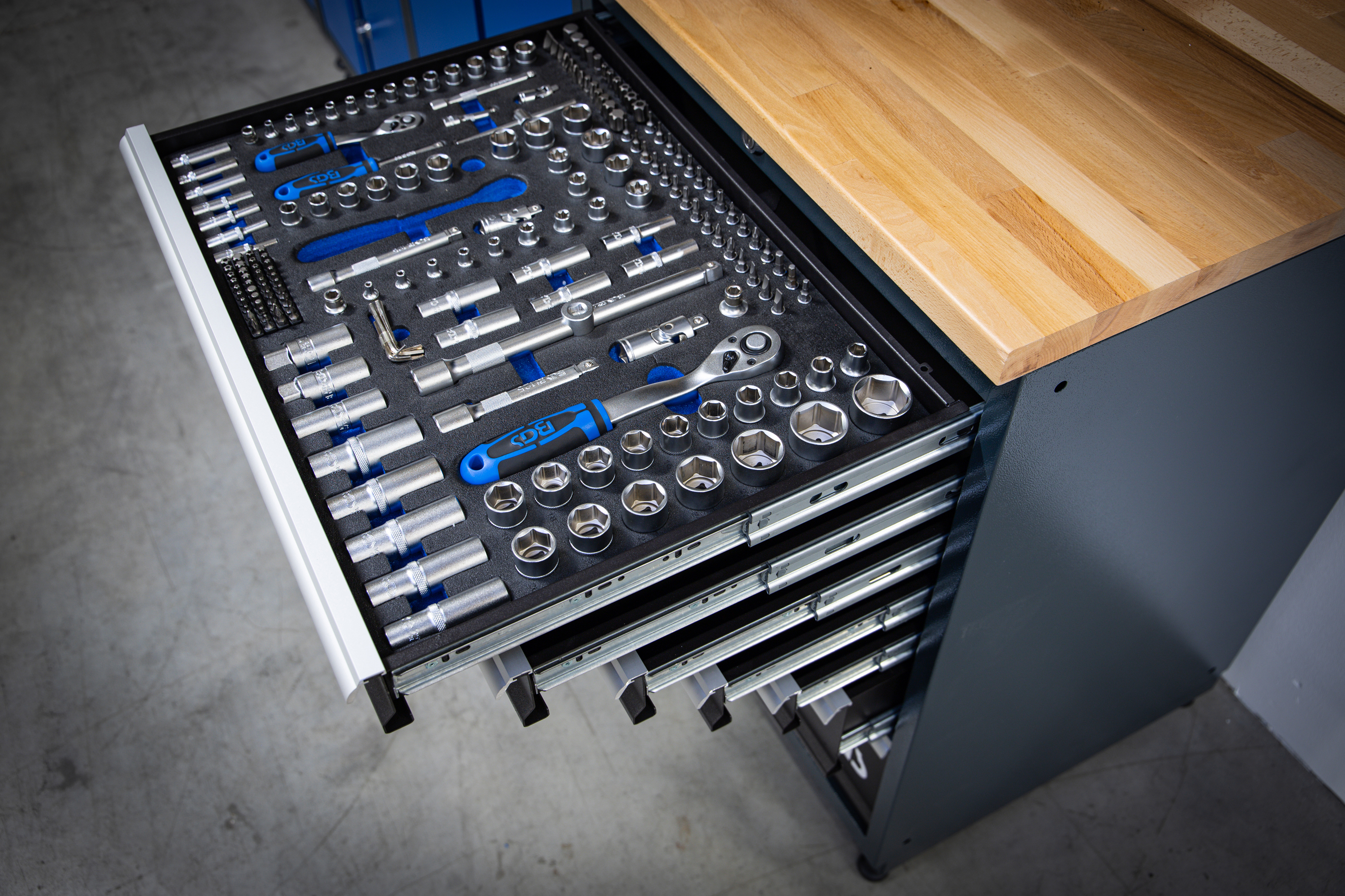BGS Schrankwand-System | Flex | Holz | 5 Module